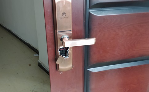 「帕萨特大众」大众帕萨特B4遥控器匹配方法